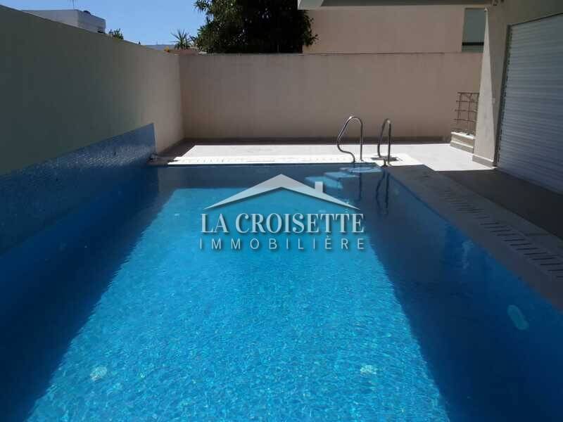 Villa S+7 avec piscine à La Marsa  